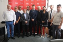 Predstavljanje Miloša Vučića, srpskog kandidata za načelnika opštine Srebrenica na lokalnim izborima u BiH Predstavljanje Miloša Vučića, srpskog kandidata za načelnika opštine Srebrenica na lokalnim izborima u BiH