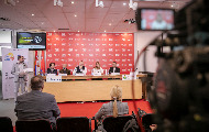 Video snimak konferencije za novinare povodom obeležavanja Međunarodnog dana sećanja na preminule od AIDS-a 